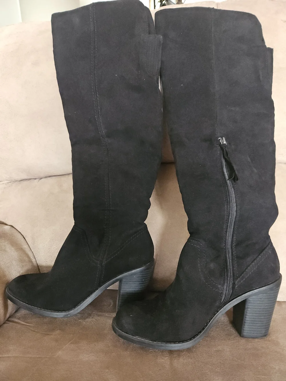 Never Worn. Classic Black Knee-High Heeled Boots - Women's Suede Style 8.5